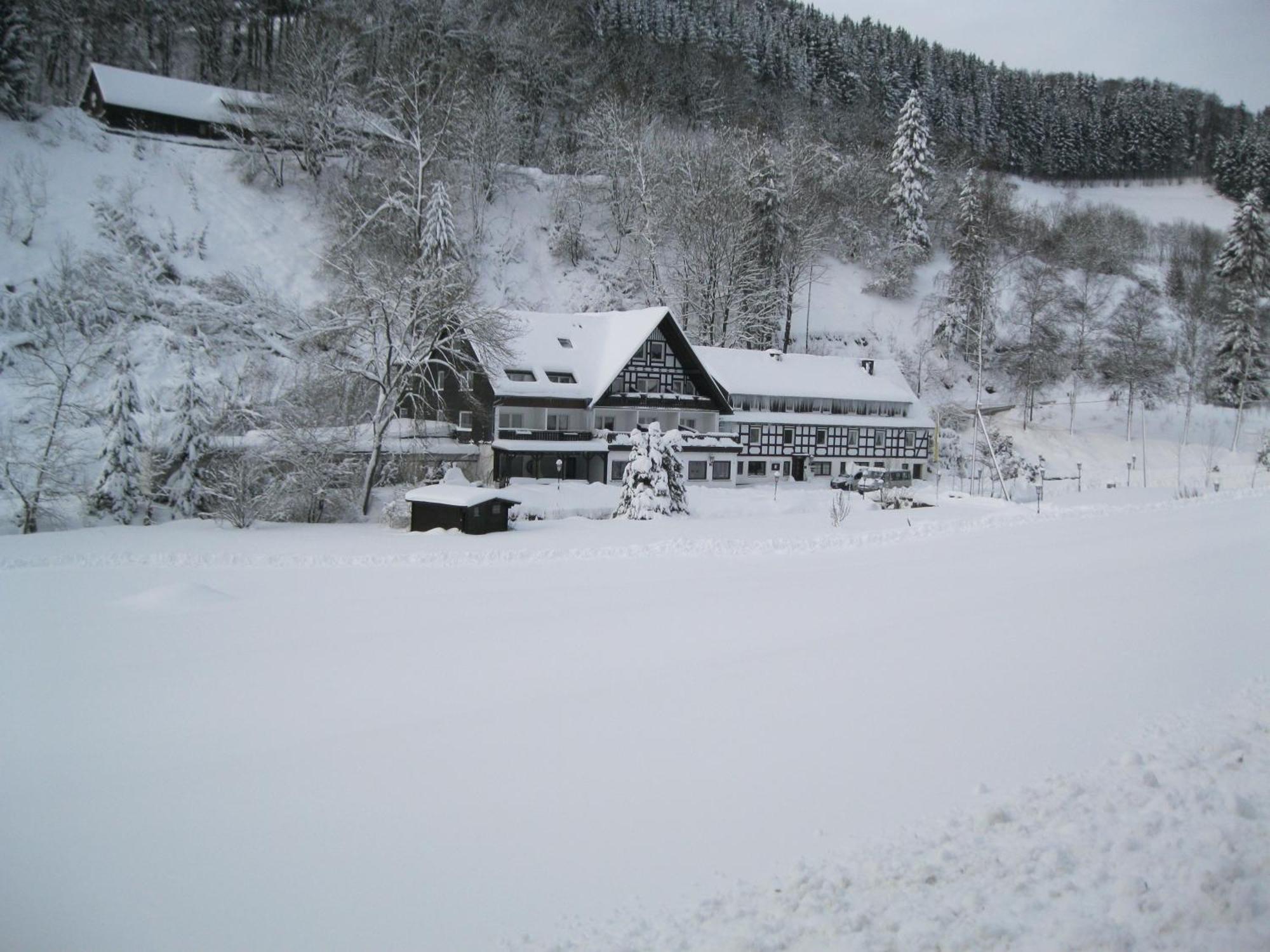 Tommes Gaestehaus Zur Muehle Schmallenberg Exterior photo